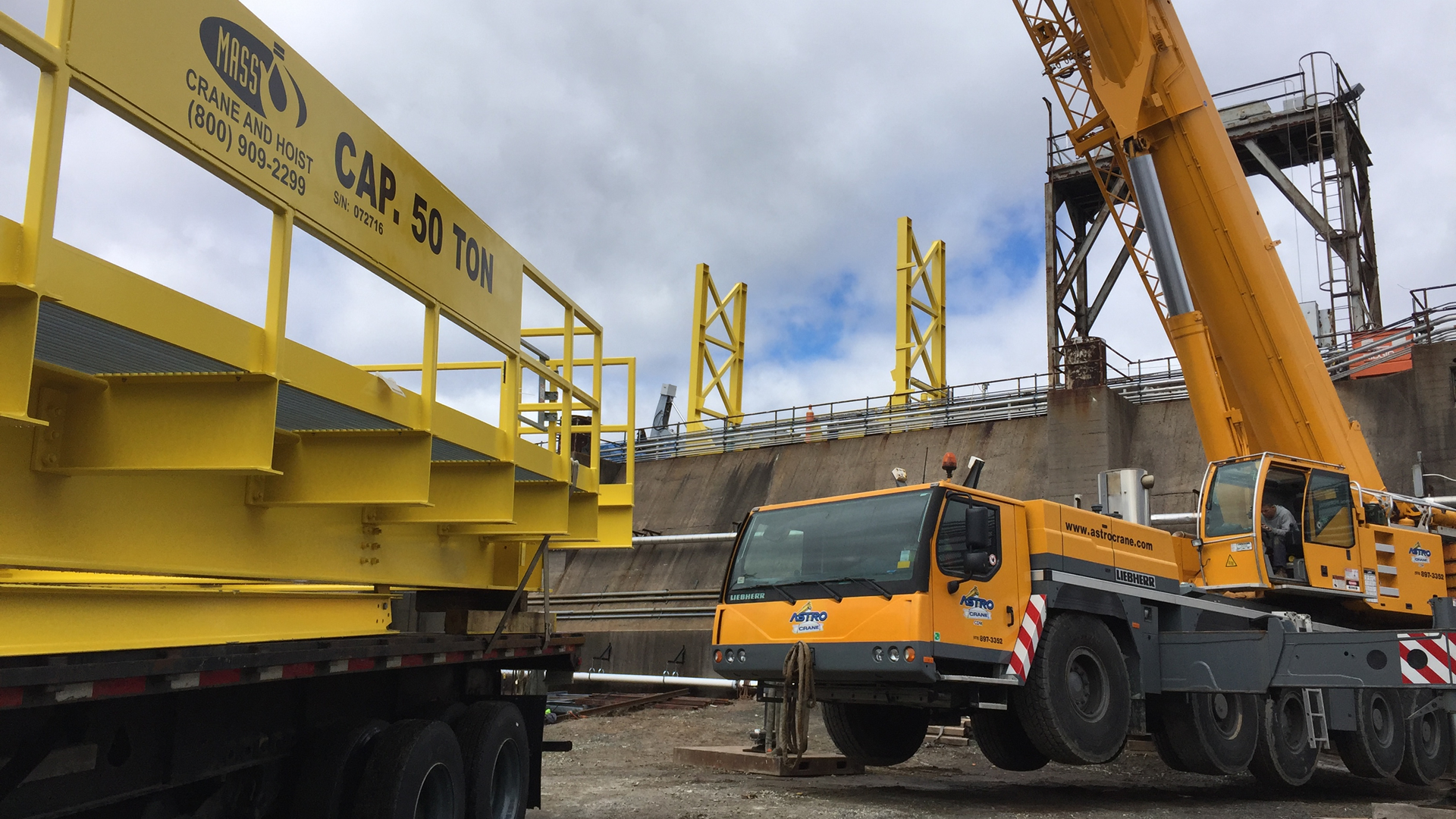 Mass Crane and Hoist Holyoke Gas & Electric Replaces 50 Ton Gantry